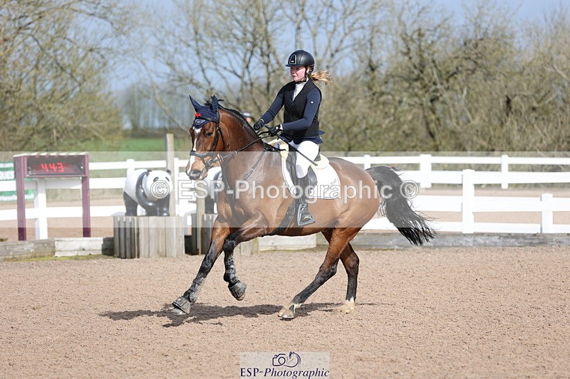 240406A-105342-02903 - Cls 20 British Novice and 90cm Open