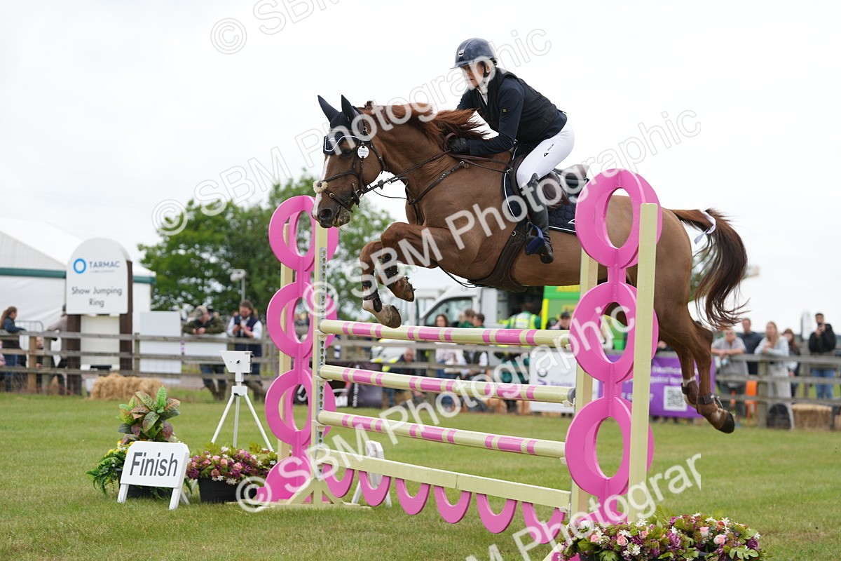 SBM_05285 - Class 201 - British Horse Feeds Speedi Beet Horse of the Year Show Grade  C