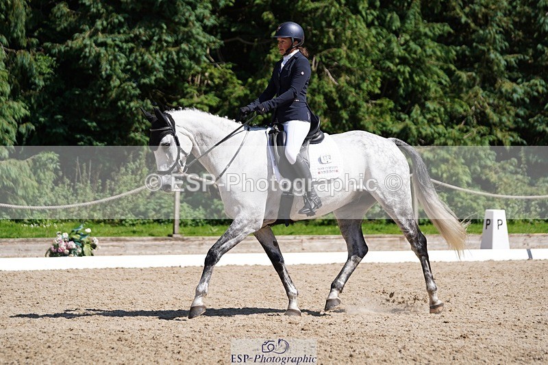 240719-152358-02616 - 114-Claire_Holiday-Diamond_Opposition