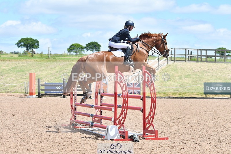 240609A-123505-05238 - Cls 18 Snr Newcomers and 1.10m Open