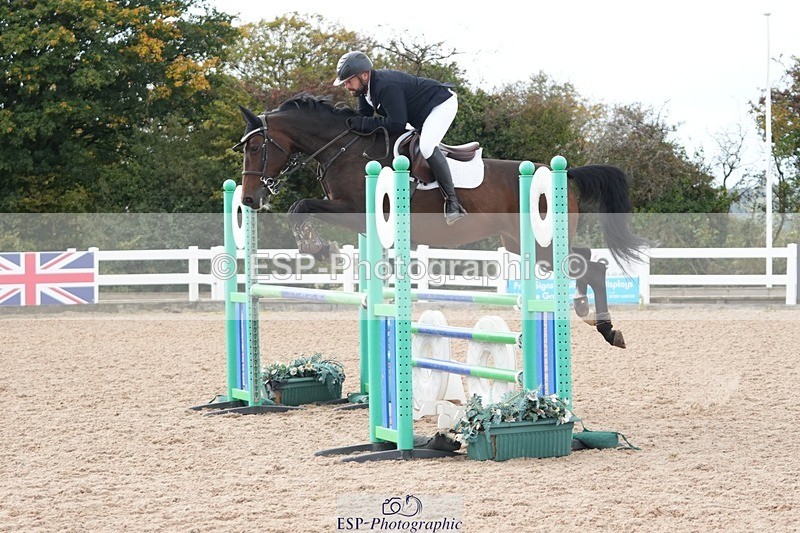 251005-133102-03557 - Cls 27 1.05m Amateur Qualifier