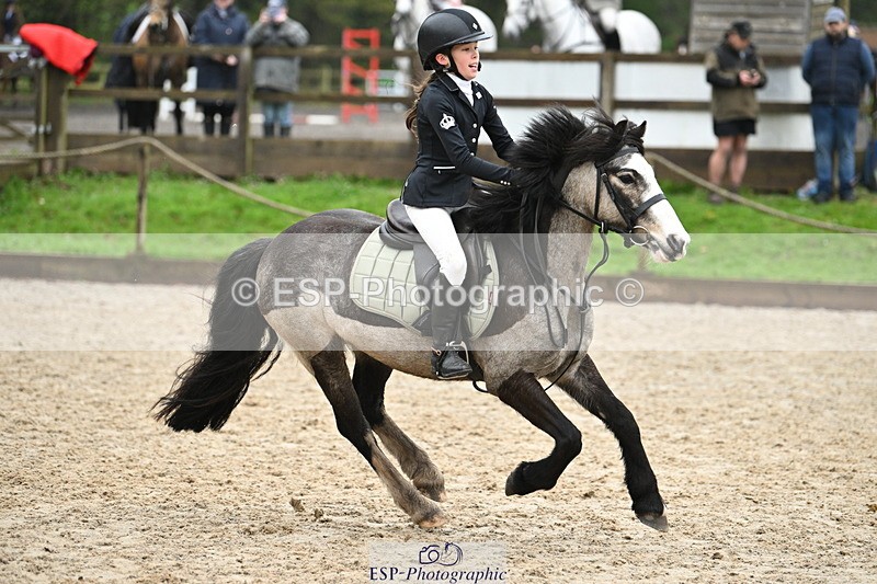 250418A-140916-01064 - UnAff 70cm