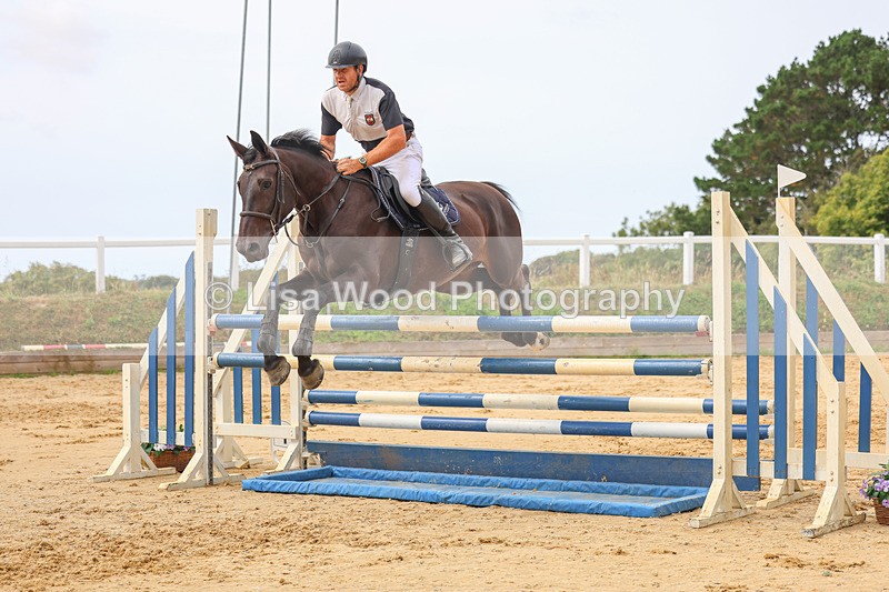 3E7A4408 - Class 8: Senior Foxhunter/1.20 open