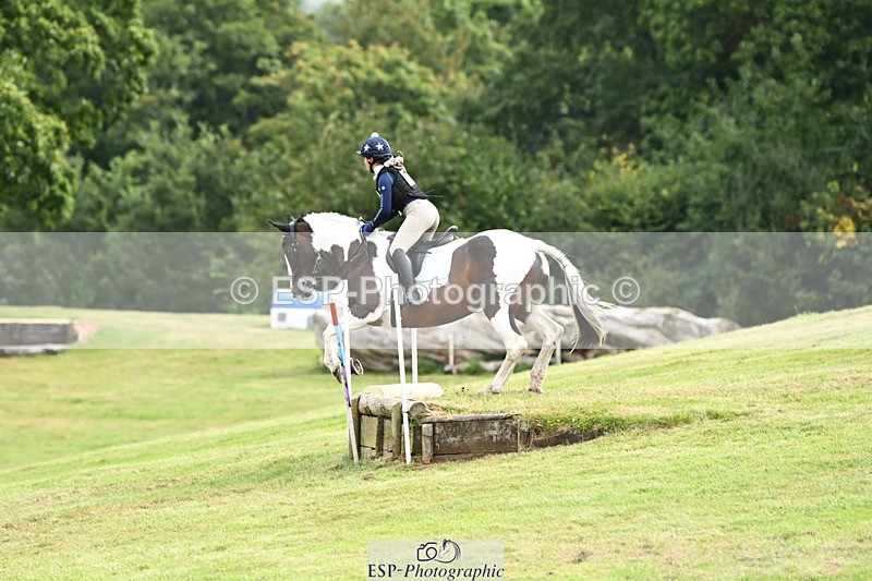 240825X-115457-32163 - 70cm XC 11.00 to 12.00