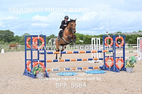 BPP_8584 - CLASS 15 SUN Senior Newcomers/ 1.10m Open
