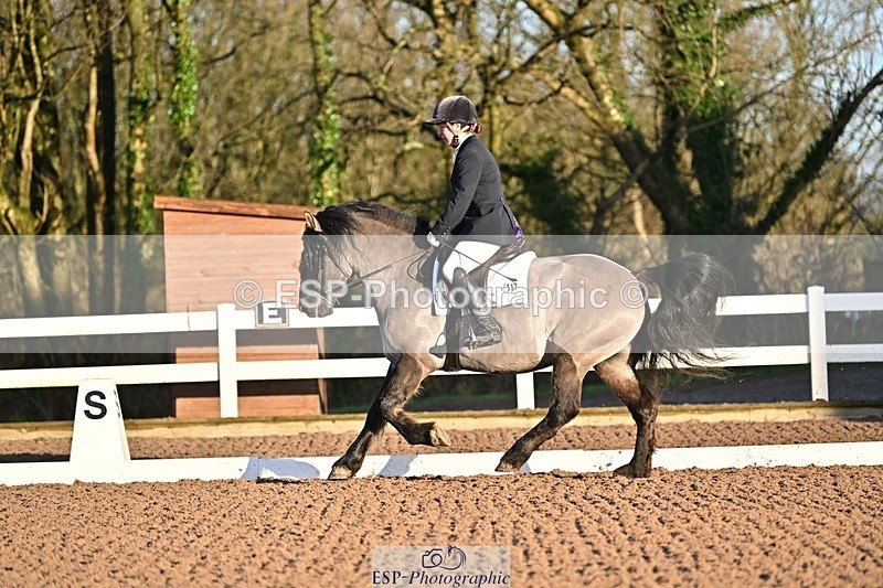 241214-093522-00974 - 117-Janine.Paterson-Pottertonpark.Mulreesh