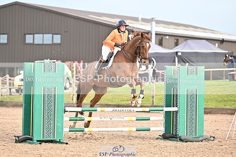 250416-092329-00047 - Cls 1 British Novice and 90cm