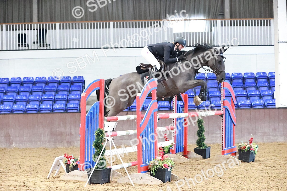 SBM_002924 - Class 11 - Senior Foxhunter 1.20m