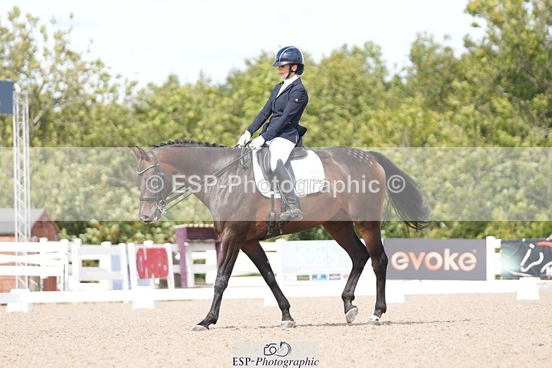 250906-134301-03373 - 113-Nicole.JahanshahiVirtual.Attraction