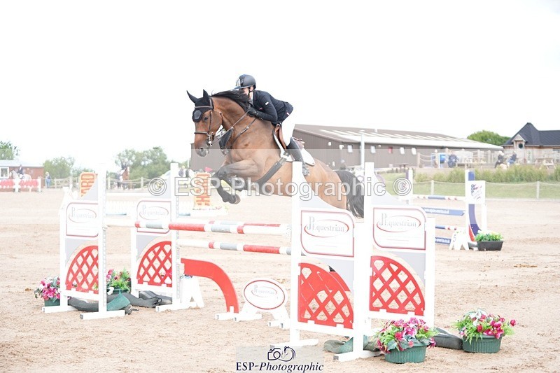 250801-112005-04897 - Cls 14 Snr Fox 1st Rnd