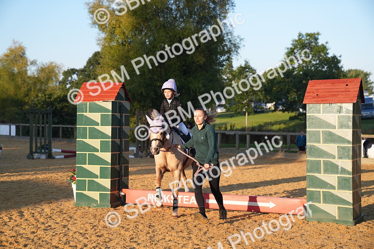 SBM_58834 - J63 - Minis Clear Round 30cm 40cm