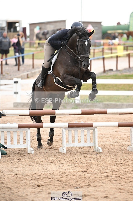 250727-095201-08935 - Cls 31 British Novice and 90cm