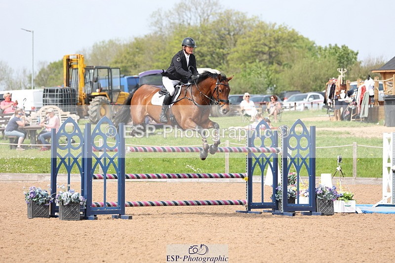 240511A-151713-14613 - Cls 36 National 1.30m Open