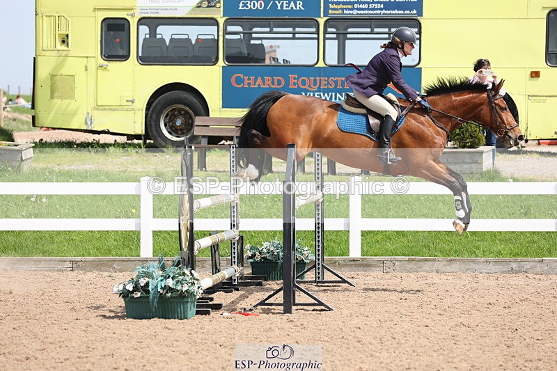 240510A-143625-07740 - Cls 17 1.05m National Am Quali