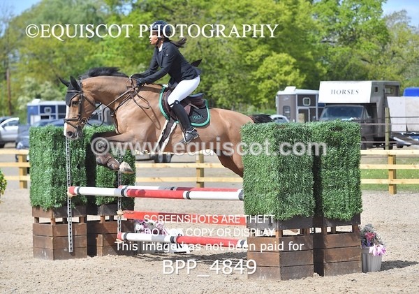 BPP_4849 - CLASS 14  SAT Senior British Novice/ 90cm Open