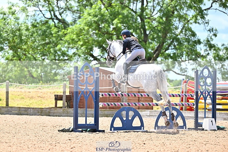 240608A-130435-02466 - Cls 4 Snr Newcomers and 1.10m Open