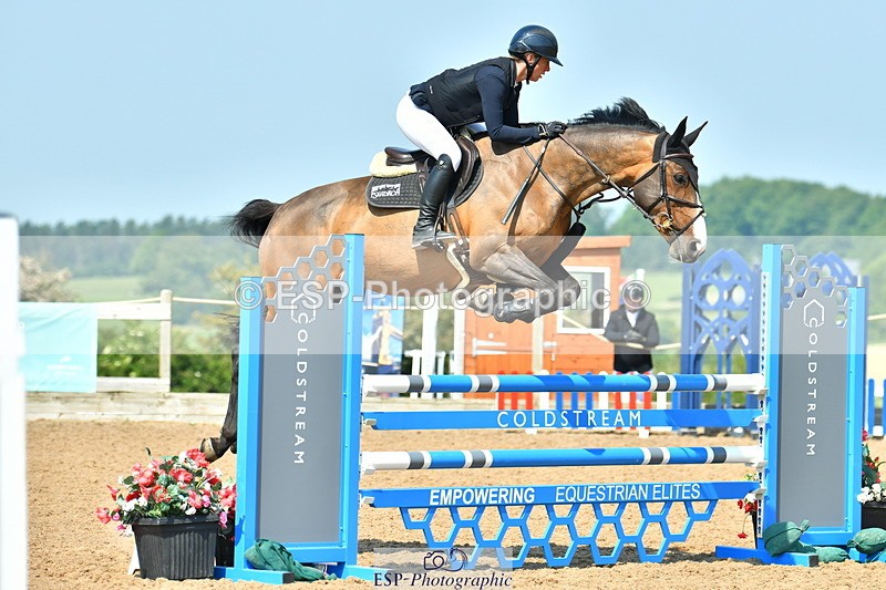 230609A-103459-00120 - Cls 1 Snr 1.05m & 1.10m Open