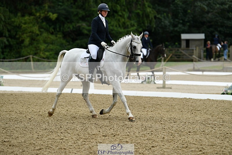 250718A-100702-00044 - 123-Jessica.Perry-Silver.Secret