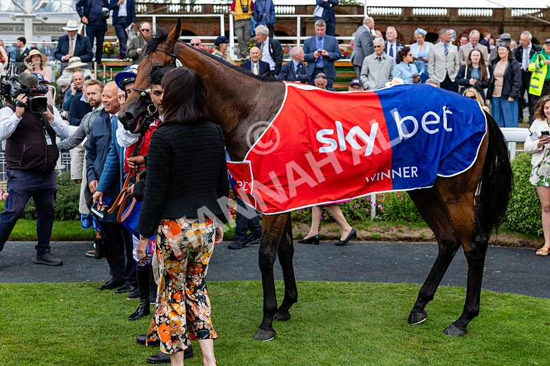 210826-Race 1-Blue Courvoisier-6262 - Race 1 13.50pm Sky Bet Mile Handicap