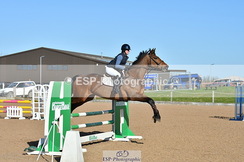 240306A-102741-00122 - Cls 1 British Novice and 90cm Open