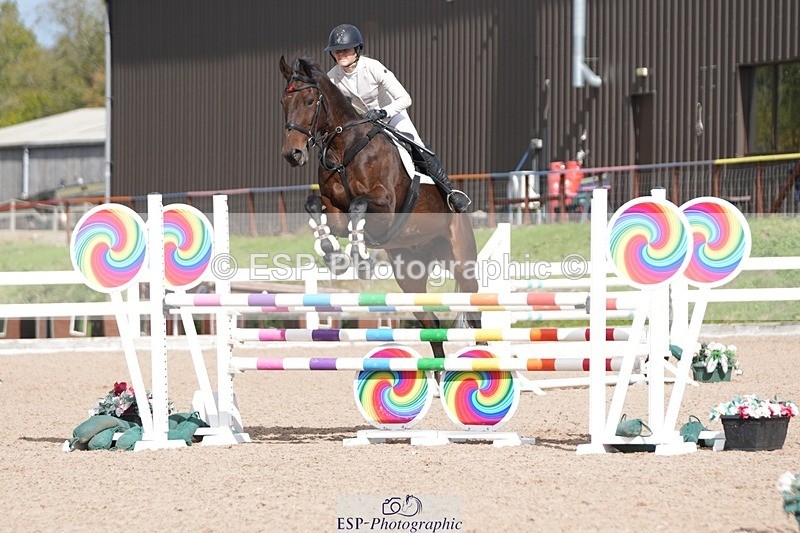 251005-132540-03525 - Cls 27 1.05m Amateur Qualifier