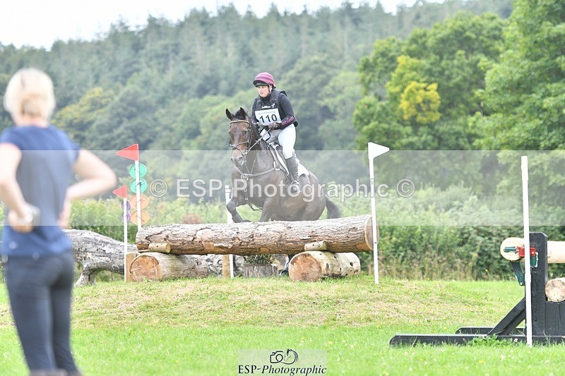 240803-105152-01397 - 110-Lizzie_Luxton-KILCARNA_BARNEY