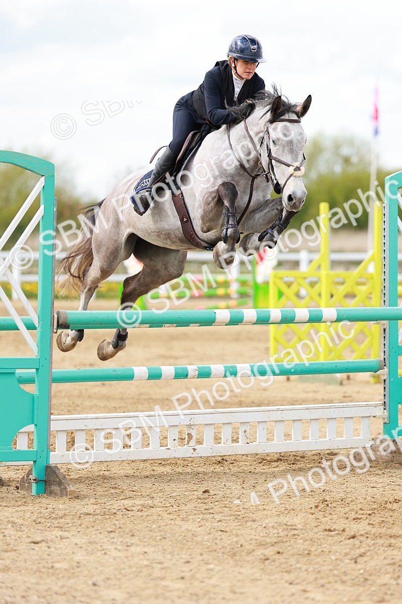 SBM_002300 - Class 4 - Senior Newcomers - 1.10m