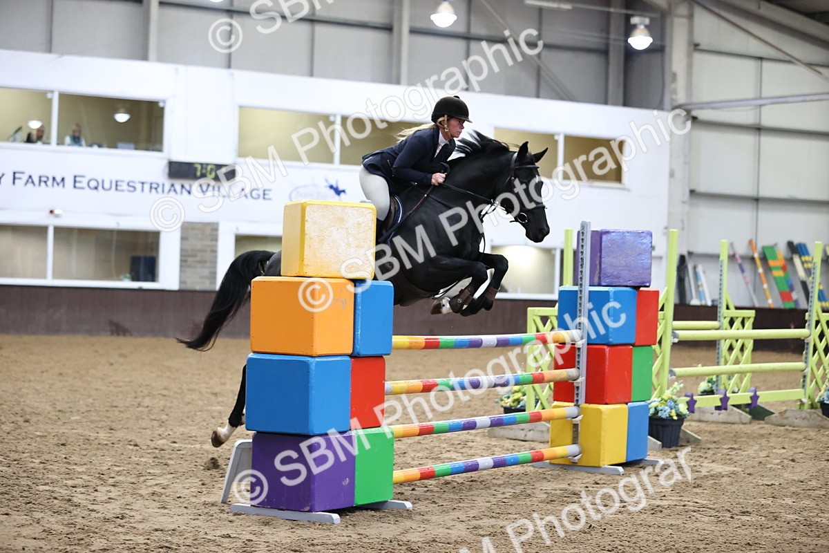 SBM_001603 - Class 4 - Senior Newcomers - 1.10m Open