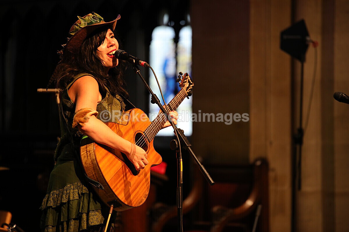 FOLK N BLUES-375 - FOLK and BLUES SEPT 2022