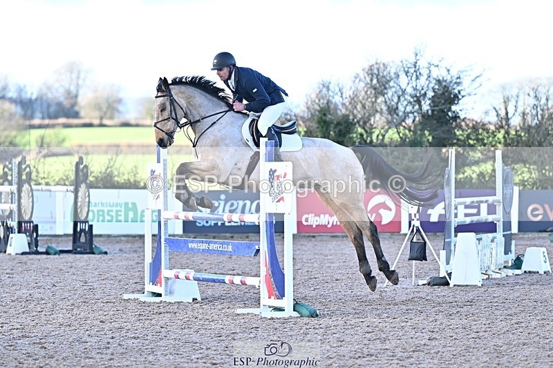 251203-131603-00658 - Cls 4 Newcomers and 1.10m Open