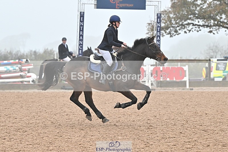 241103A-111754-06979 - SUN Cls 18 British Novice and 90cm Open