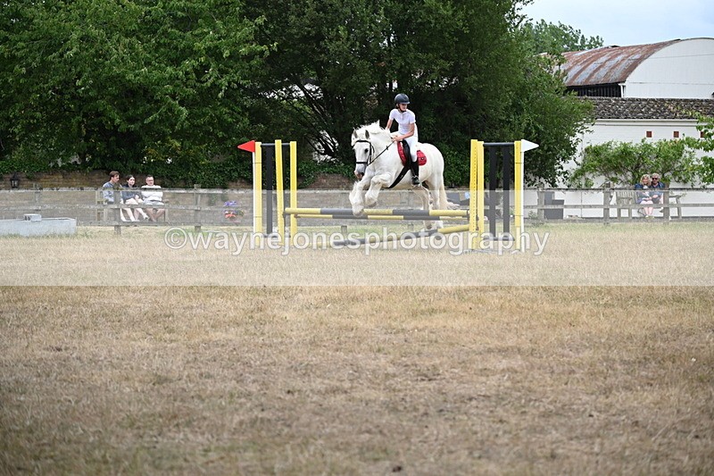WJ6_0745 - Class 14 Intermediate Jumping 75cm