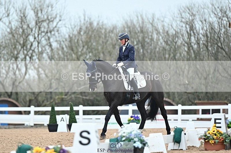 250214-094836-00686 - 228-Louise.Hutchinson-Shovern.Noire