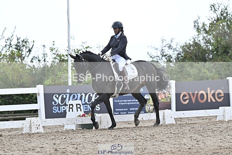 250907-141433-08690 - 102-Laura.MarshallCha.cha.herself