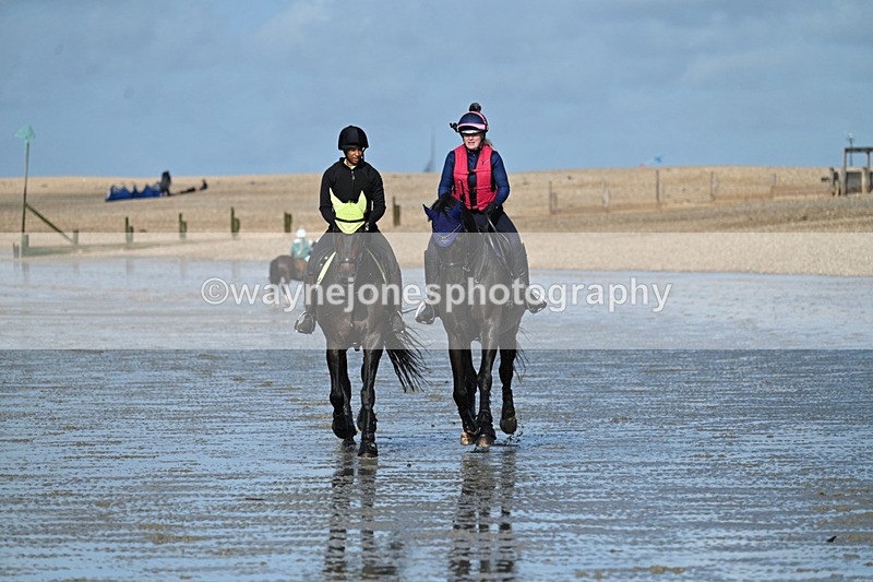 WJ7_4344 - Leigh Kelly & Jade Bennett 25-08-24