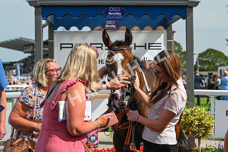 130825-Race 2-Brimfulofattitude-7269 - Race 2