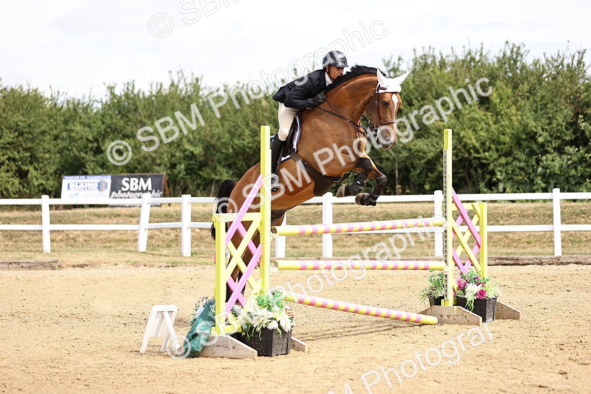 SBM_009860 - Class 8 - Senior Newcomers - 1.10  Open