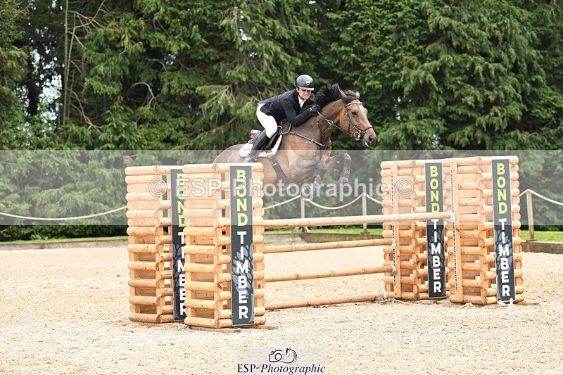 240414-135632-03645 - Cls 05A&B Snr Fox & 120 Open