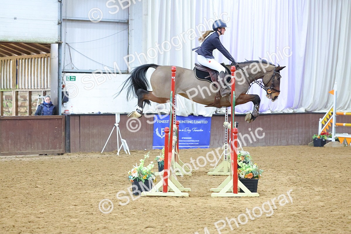 SBM_010587 - Class 23 - Senior Newcomers/ 1.10m Open - First Round (1.10m)