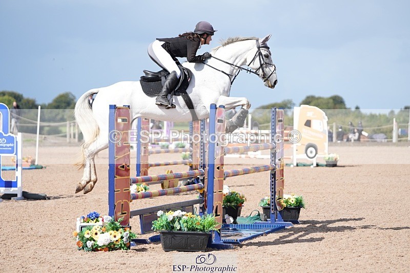 250913-121202-06834 - Cls 15 Snr Foxhunter