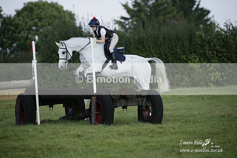  WWHT 171021 3982 - Open (1.00m)  17/10/21