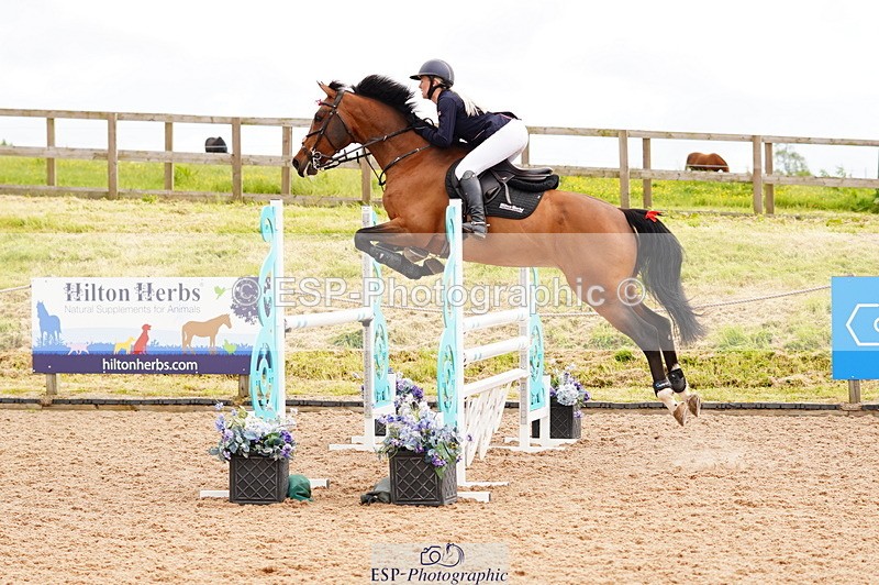 240526A-114538-07888 - Cls 26 Chard Equ 1.05m and 1.10m Grand Prix