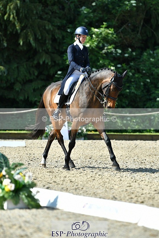 230525-093913-03789 - 407-KING_OF_THE_SWINGERS-Louise_Bradley-DR