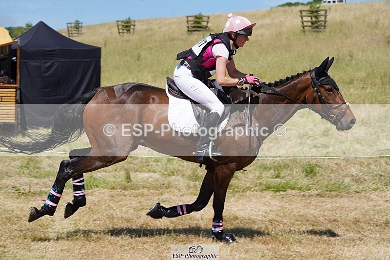 240629X-145420-3332 - 217-Catherine_Van_Randwyck-BALLYLENNON_SAMBUCA