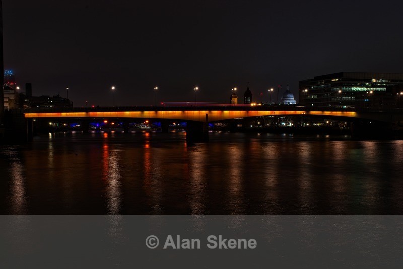DSC00046 - London low light