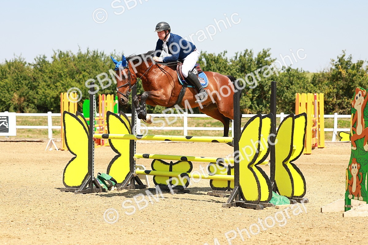 SBM_001426 - Class 4 - Senior Newcomers - 1.10m