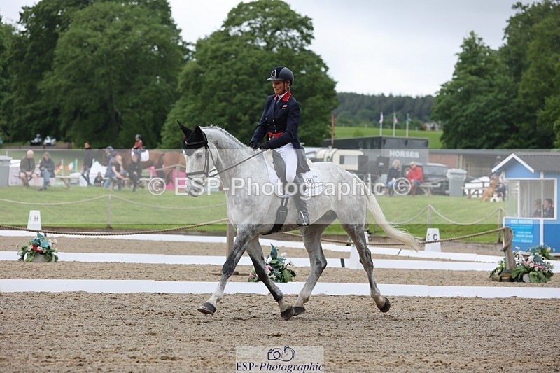 240523-093936-03180 - 208-KING_LOUIS-Mary_King