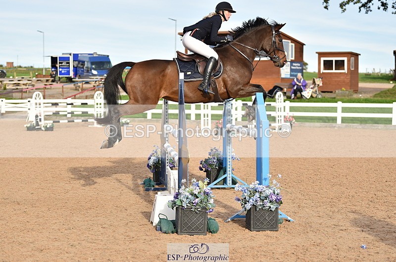 231015A-162442-09327 - Cls 27 1.10m Amateur Q 2nd R