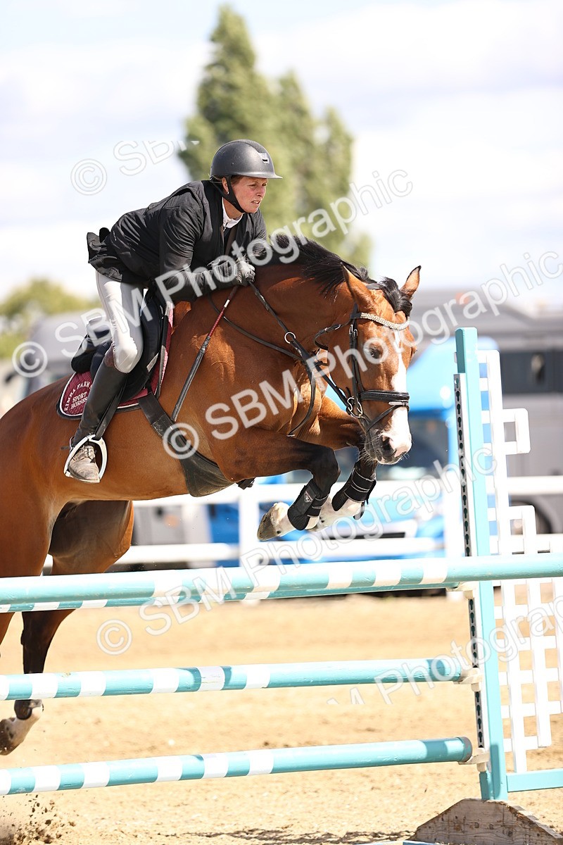 SBM_001354 - Class 6 - Senior Newcomers - 1.10m