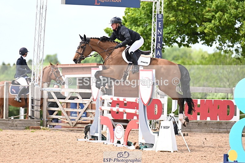 260513B-141139-01138 - Cls 5 Snr Newcomers and 1.10m Open